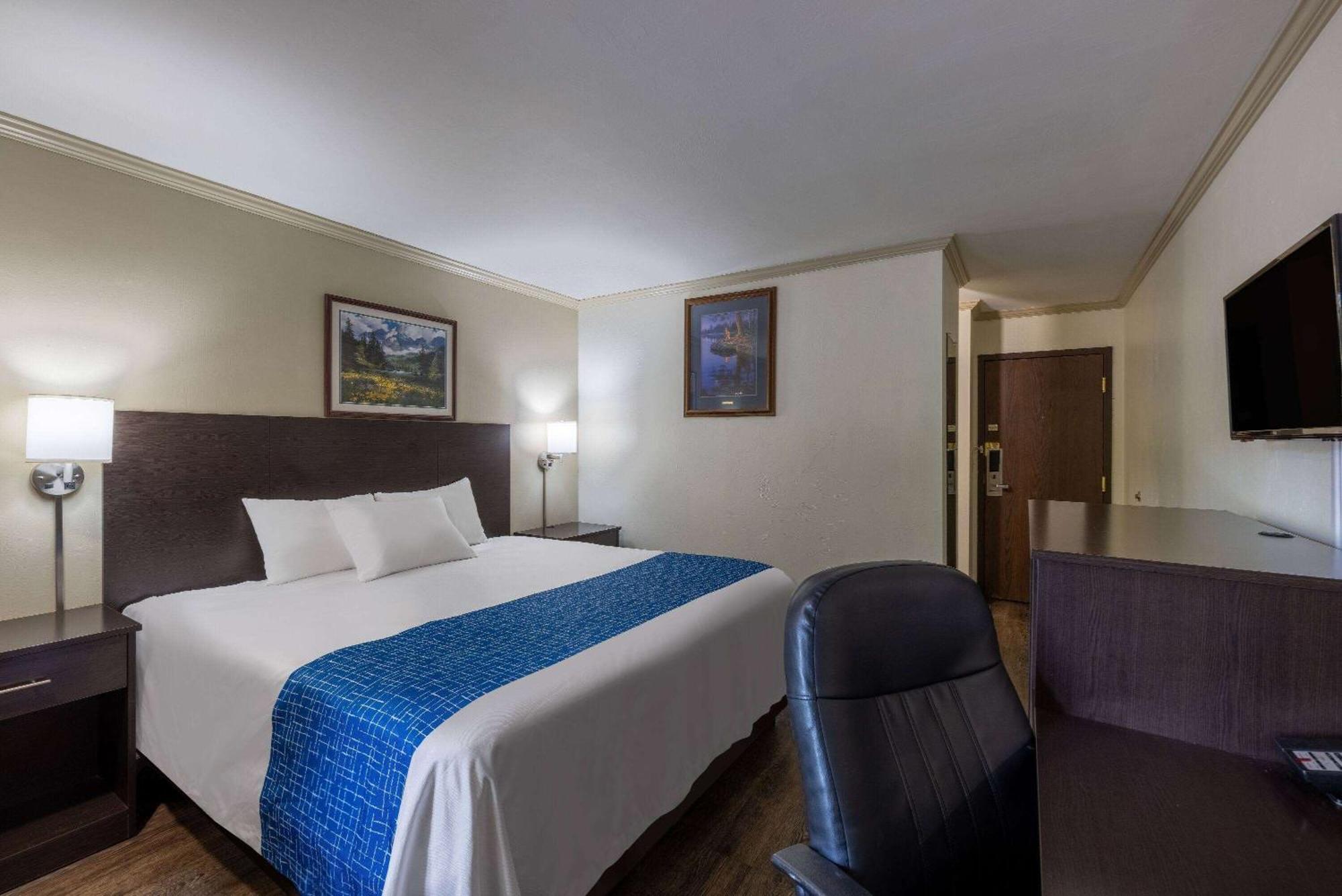 Travelodge By Wyndham Livingston Extérieur photo