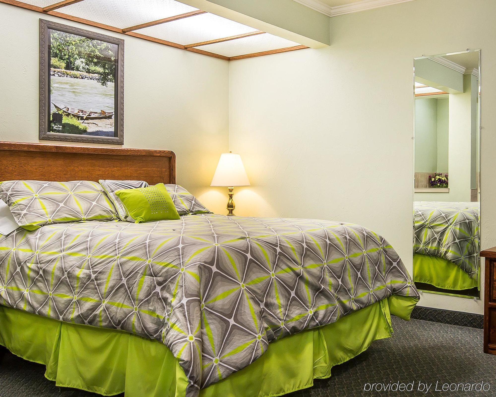 Travelodge By Wyndham Livingston Extérieur photo